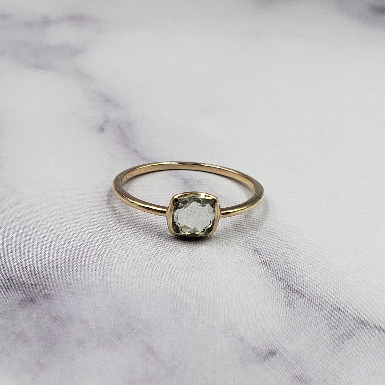 14k Pale Green Amethyst Ring