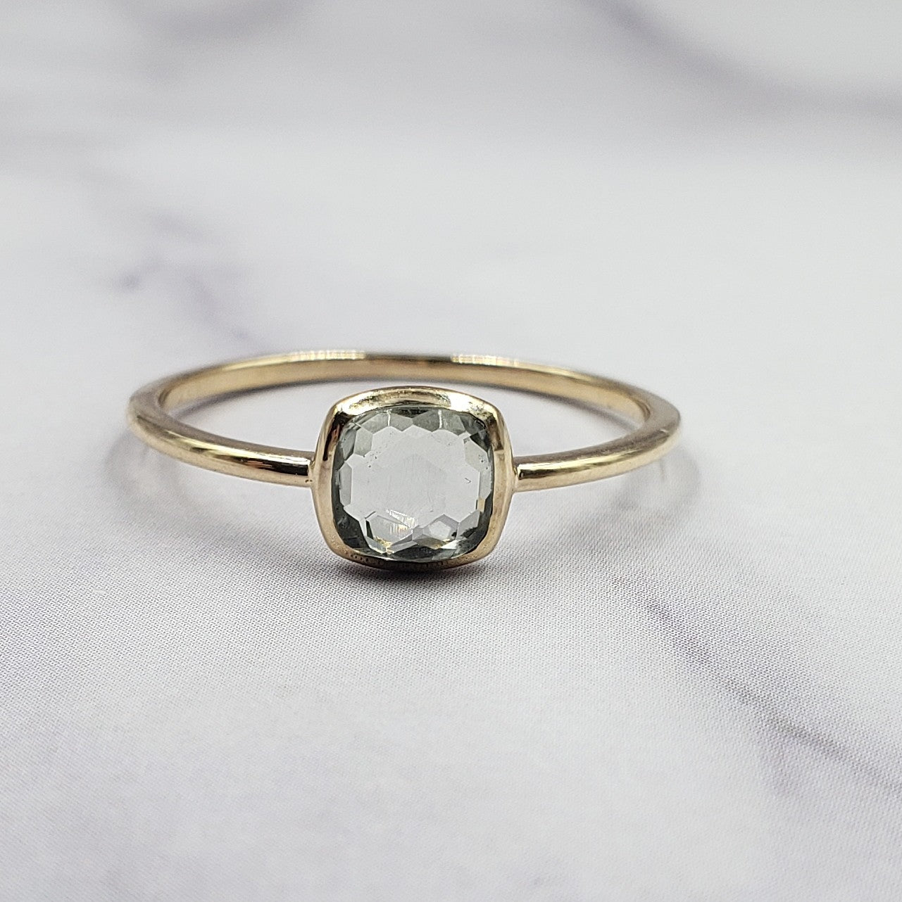 14k Pale Green Amethyst Ring